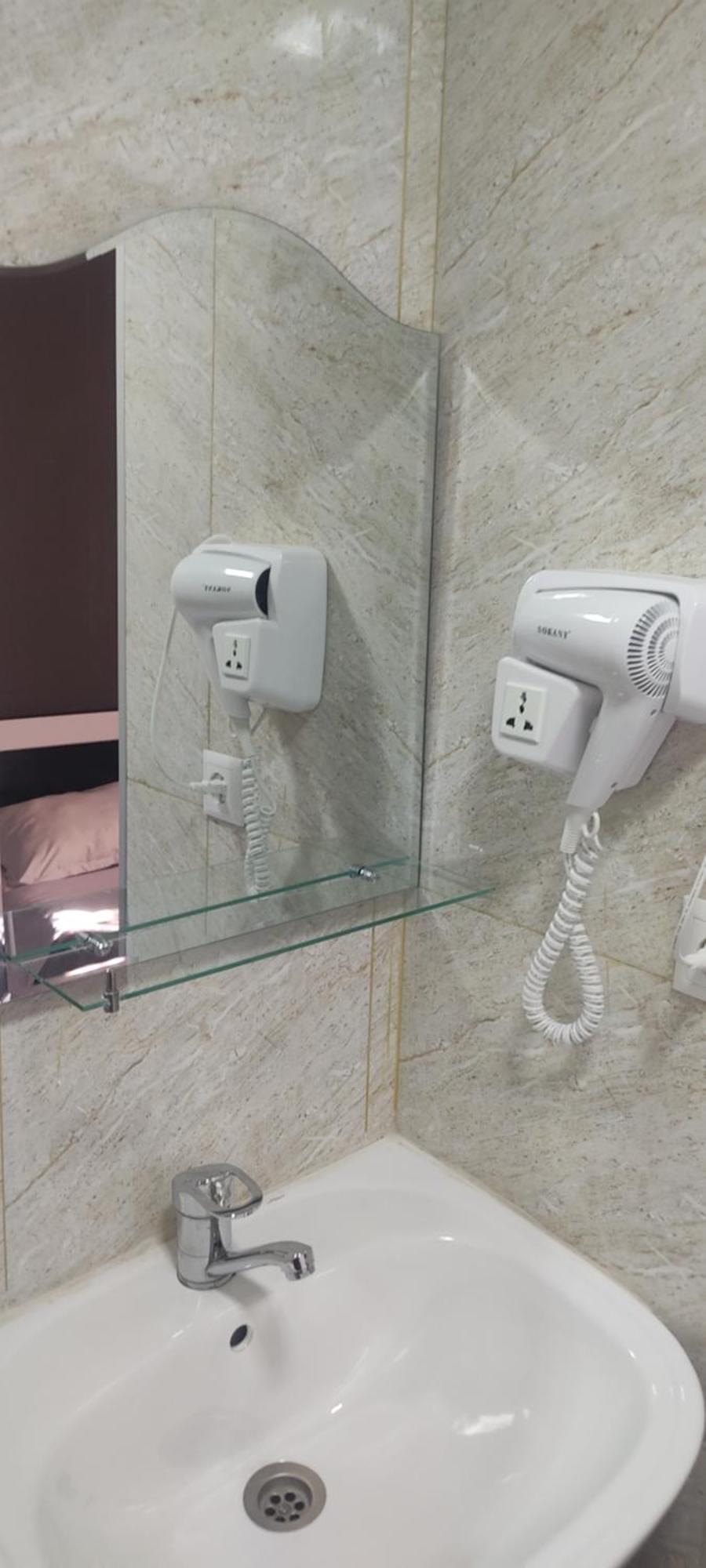 טביליסי Hotel Lux מראה חיצוני תמונה