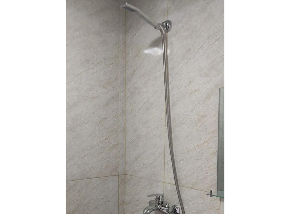 טביליסי Hotel Lux מראה חיצוני תמונה