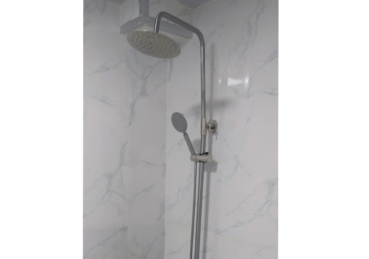 טביליסי Hotel Lux מראה חיצוני תמונה